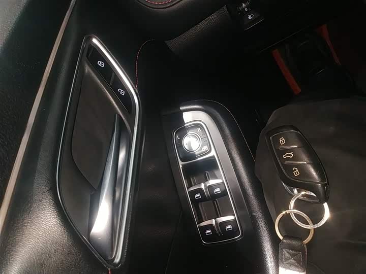 Фото 9 - MG Motor 6