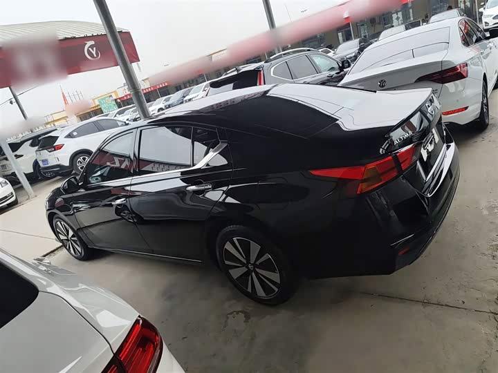 Фото 5 - Nissan Teana