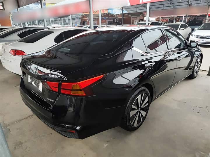 Фото 7 - Nissan Teana