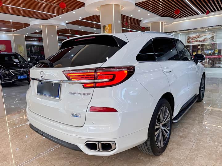 Фото 4 - Honda Avancier