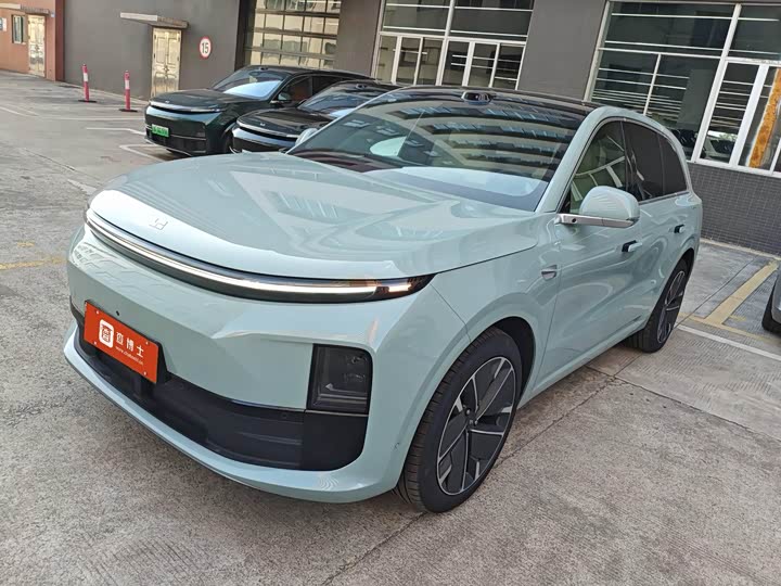 Фото 1 - LiXiang L6