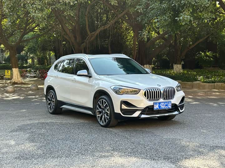 Фото 3 - BMW X1