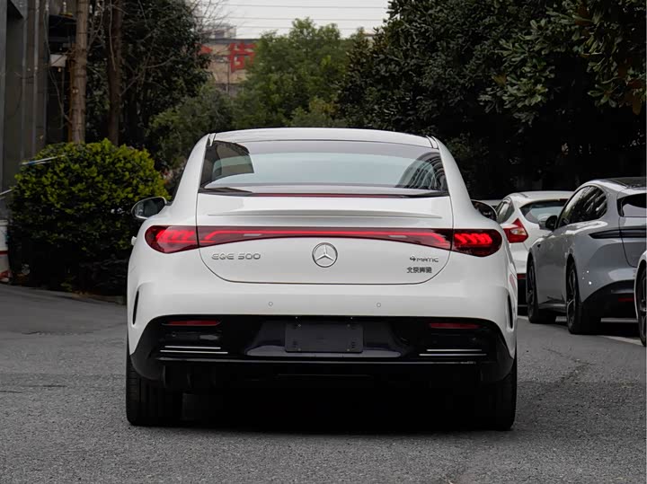 Фото 5 - Mercedes-Benz EQE