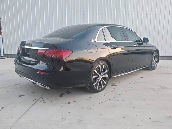 Фото 8 - Mercedes-Benz E-Class Hybrid