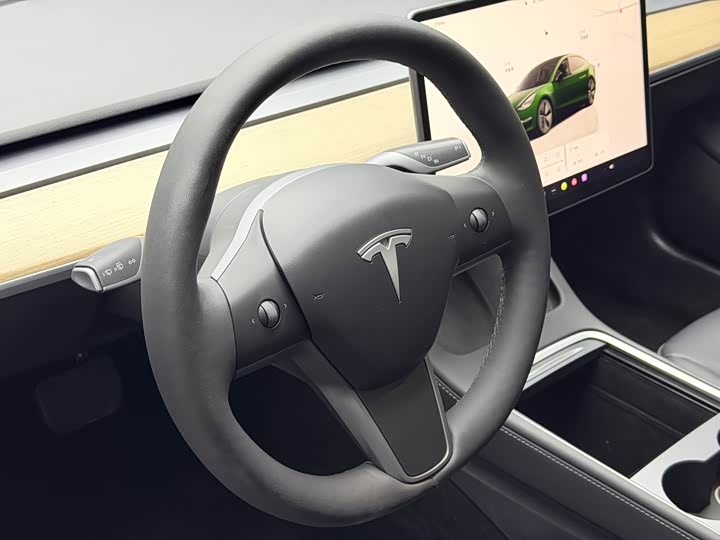 Фото 8 - Tesla Model 3