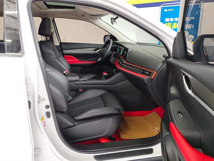 Фото 8 - Changan CS55 Plus