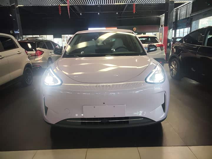 Фото 3 - Geely Galaxy Geome