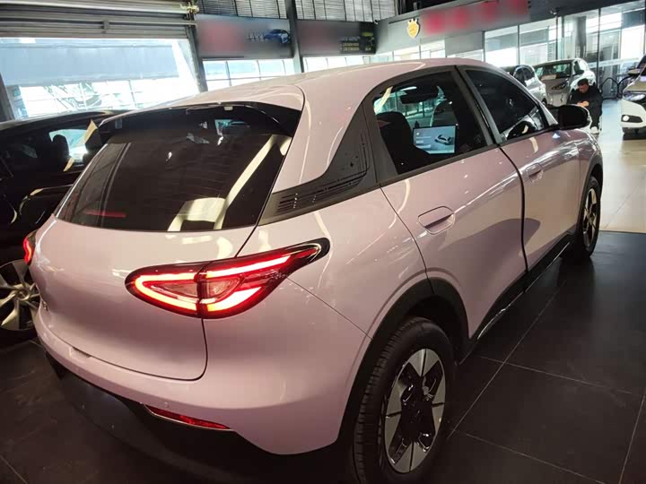 Фото 7 - Geely Galaxy Geome