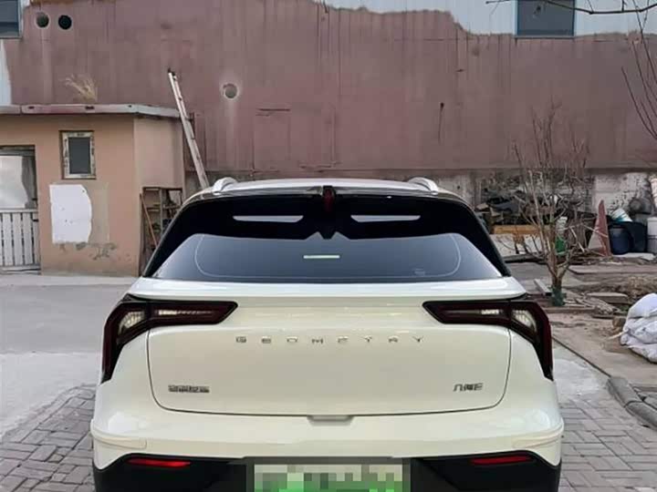 Фото 4 - Geely Geometry E Firefly