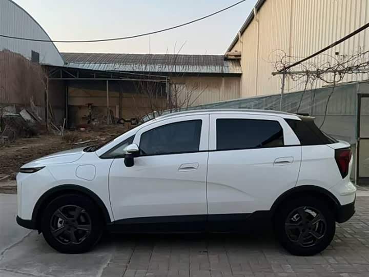 Фото 5 - Geely Geometry E Firefly