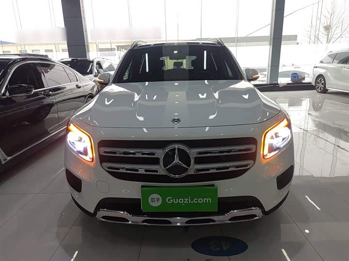 Фото 3 - Mercedes-Benz GLB-Class