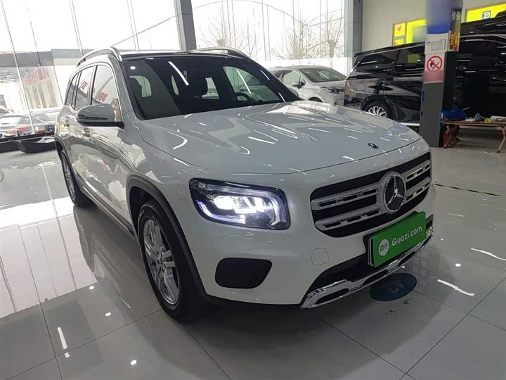 Фото 4 - Mercedes-Benz GLB-Class