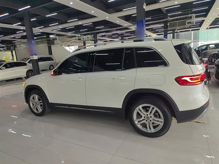 Фото 5 - Mercedes-Benz GLB-Class