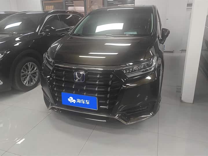 Фото 2 - Honda Elysion