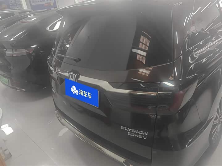 Фото 4 - Honda Elysion