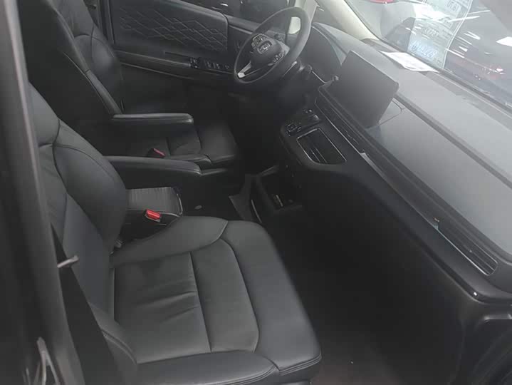 Фото 8 - Honda Elysion