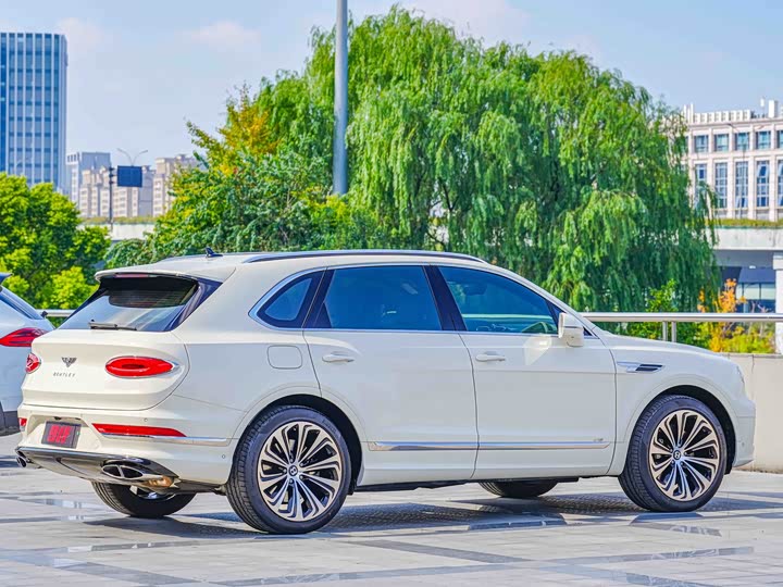 Фото 6 - Bentley Bentayga