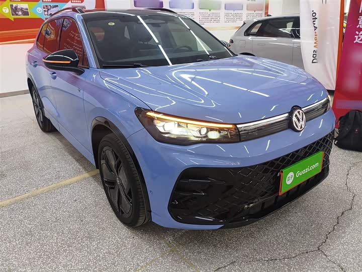 Фото 4 - Volkswagen Tiguan L Pro