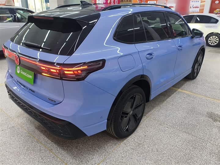 Фото 7 - Volkswagen Tiguan L Pro