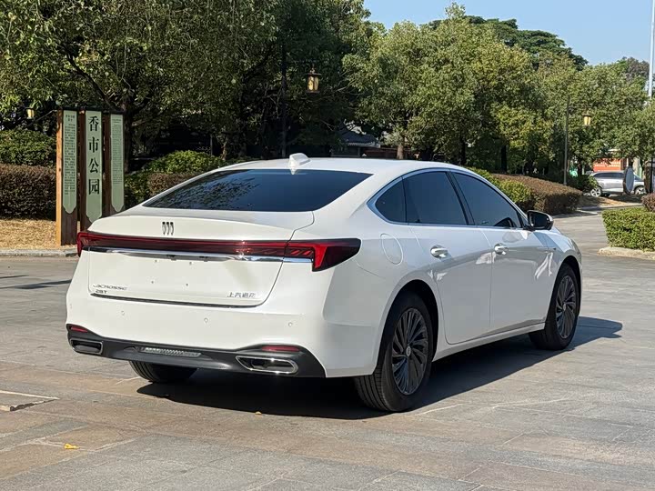 Фото 9 - Buick LaCrosse