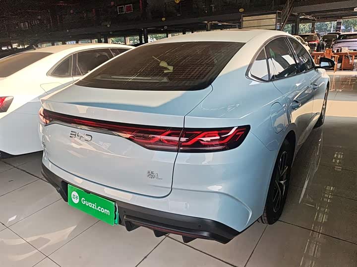 Фото 7 - BYD Qin L