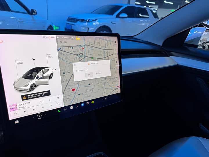 Фото 6 - Tesla Model 3