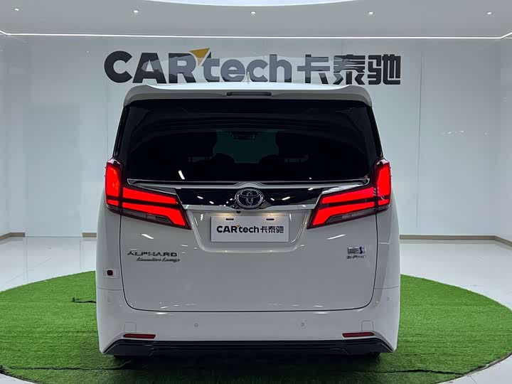 Фото 6 - Toyota Alphard