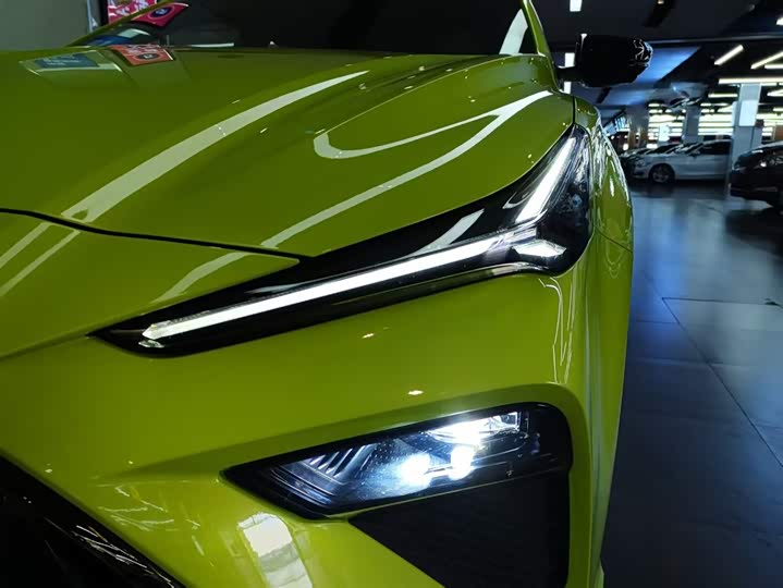 Фото 3 - MG Motor 5 Scorpio