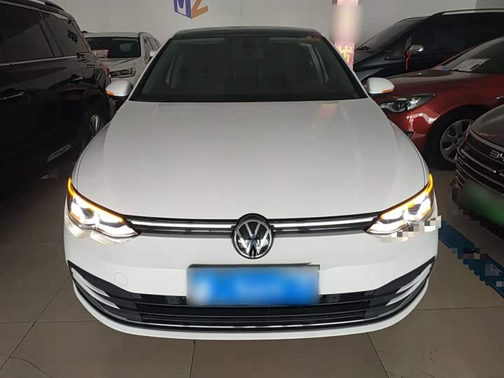 Фото 3 - Volkswagen Golf