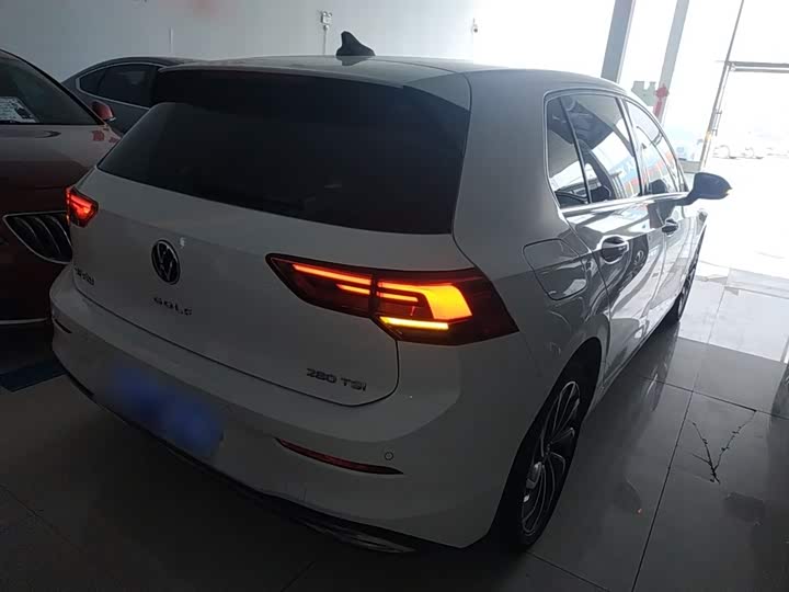 Фото 7 - Volkswagen Golf