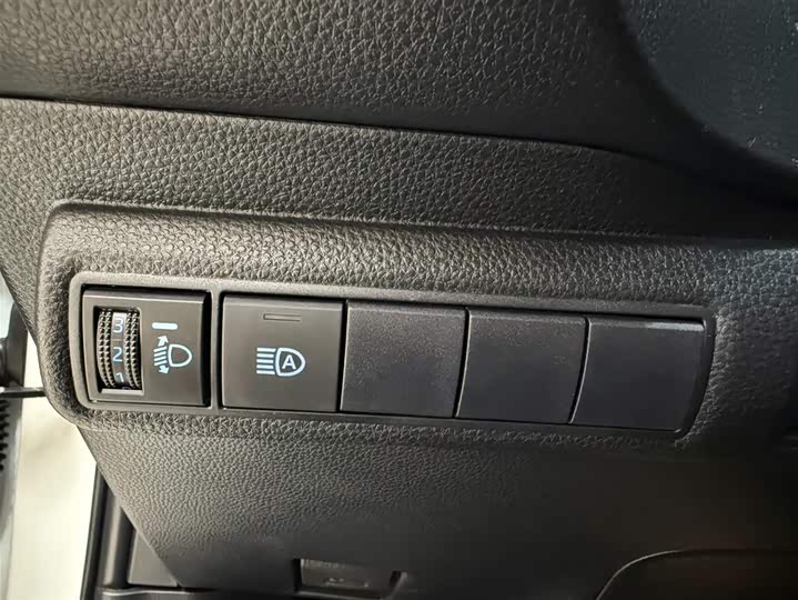 Фото 9 - Toyota Levin