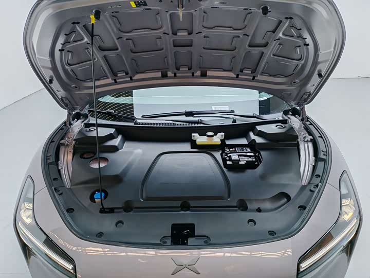 Фото 5 - XPeng Mona M03