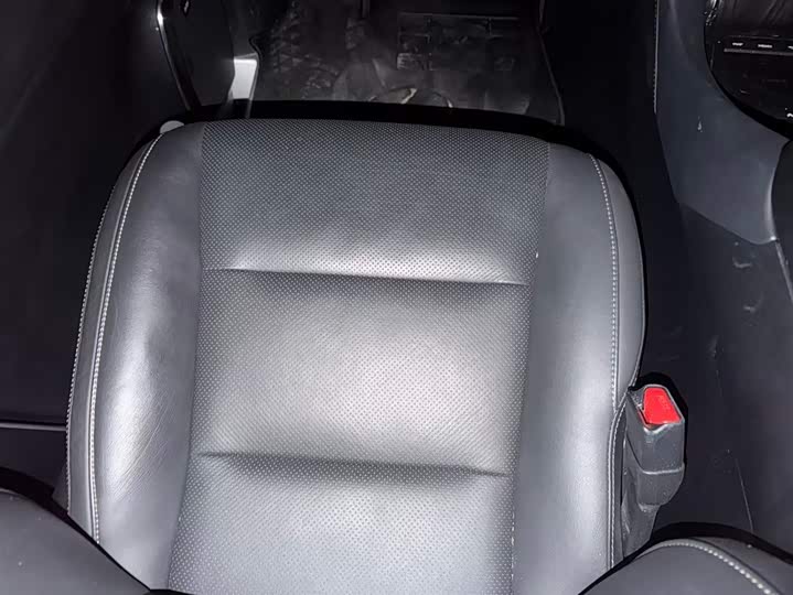 Фото 4 - Lexus LM