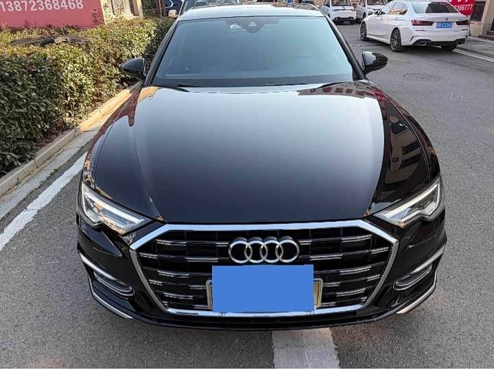 Фото 2 - Audi A6L