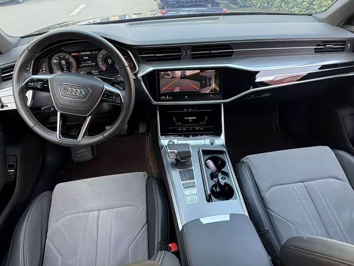 Фото 6 - Audi A6L