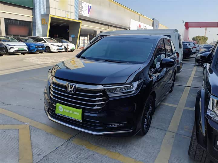 Фото 2 - Honda Odyssey