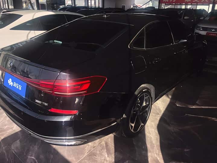 Фото 3 - Volkswagen Passat