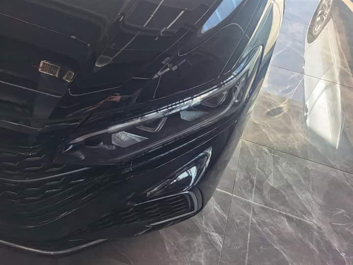 Фото 5 - Volkswagen Passat