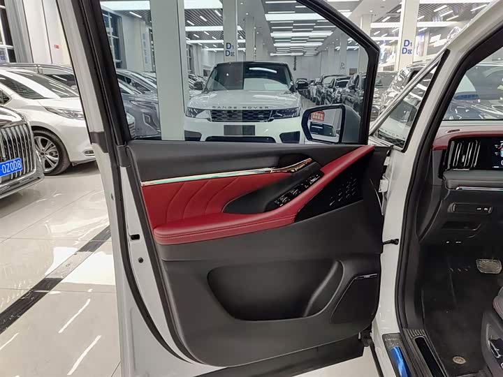 Фото 6 - GAC Trumpchi M8