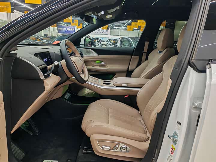 Фото 4 - XPeng G9