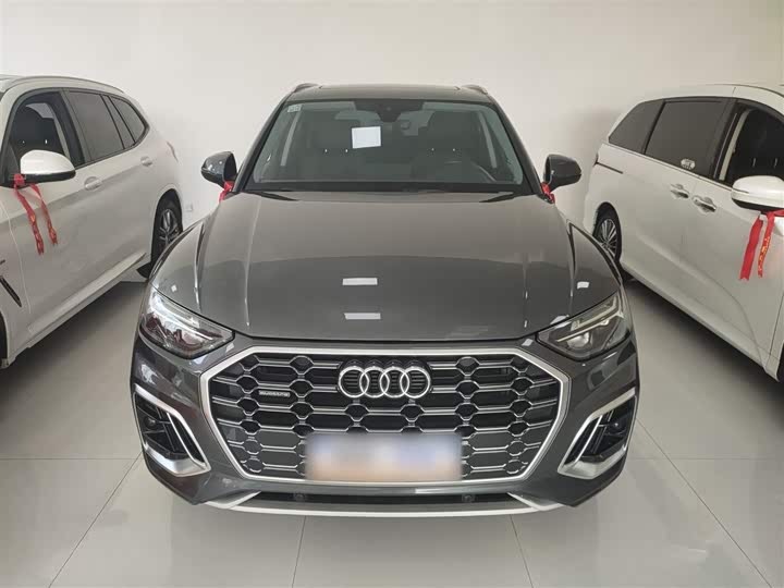 Фото 3 - Audi Q5L