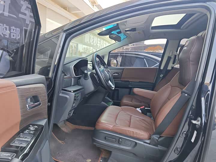 Фото 4 - Honda Odyssey