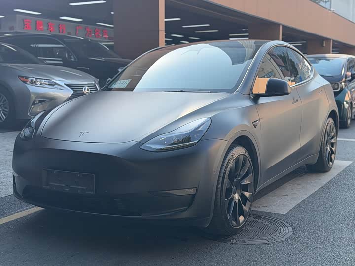 Фото 1 - Tesla Model Y
