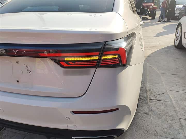 Фото 8 - Chery Omoda S5 (Arrizo 5 Plus)