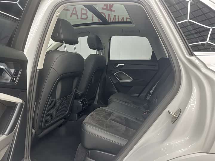 Фото 5 - Audi Q3