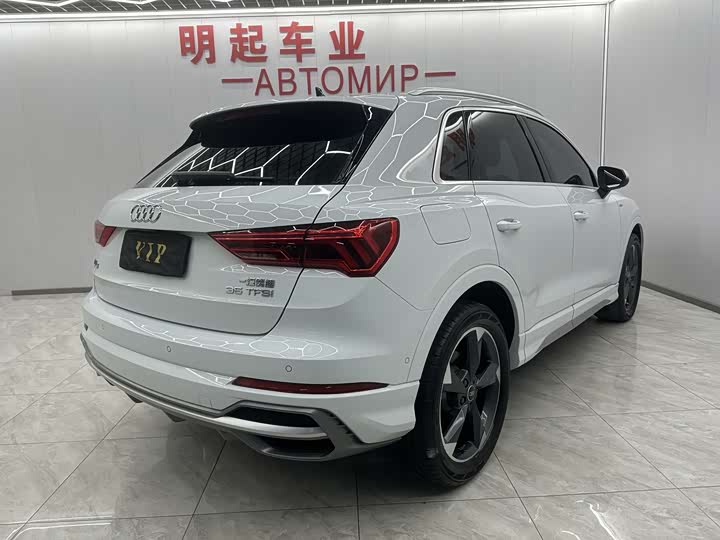 Фото 7 - Audi Q3