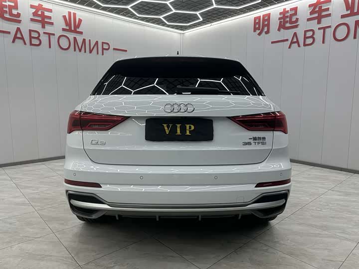 Фото 9 - Audi Q3