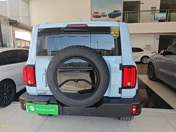 Фото 6 - Tank 300 Hybrid