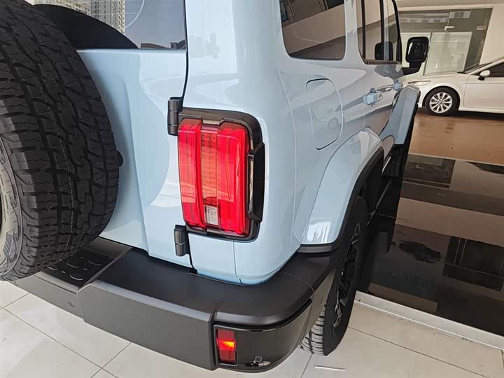 Фото 8 - Tank 300 Hybrid