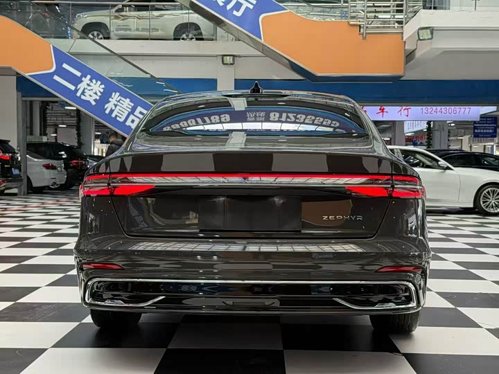 Фото 8 - Lincoln Z (Zephyr)